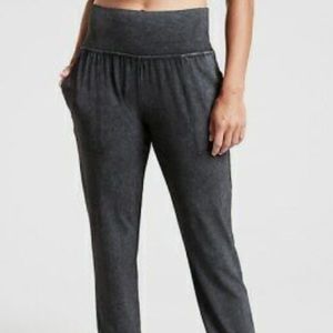 Salutation garment dye jogger
